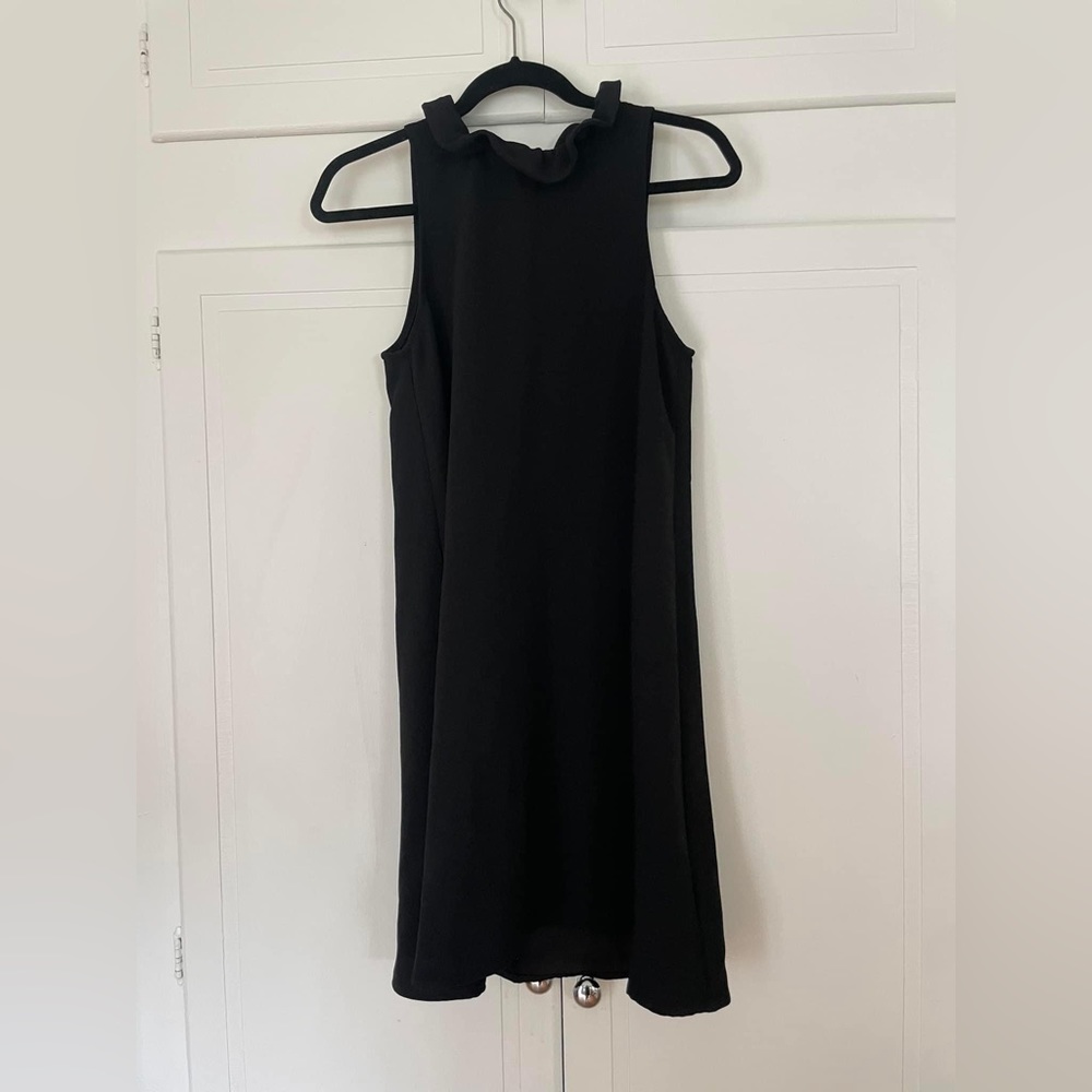 Black Blythe dress tuckernuck xs vguc